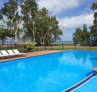 Arcadia Village Motel - Sunshine Coast Tourism