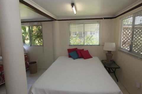 Daggoombah Holiday Home Magnetic Island - Sunshine Coast Tourism 13