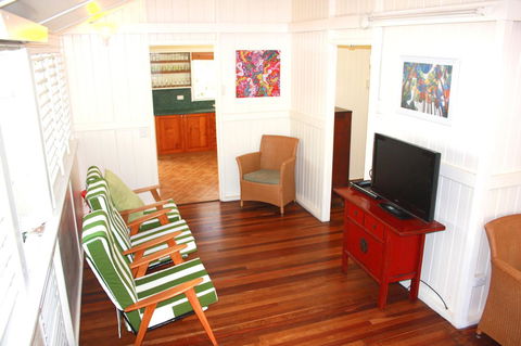 Daggoombah Holiday Home Magnetic Island - Sunshine Coast Tourism 7