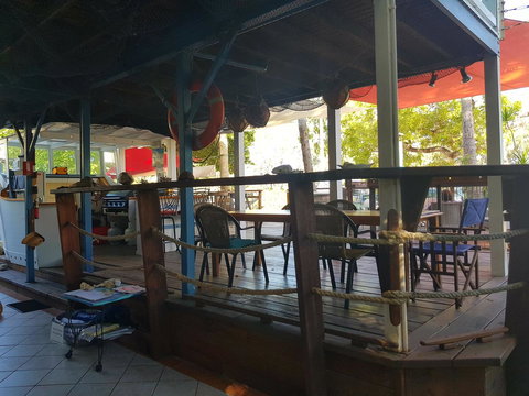 Arcadia Beach Guest House And Car Hire - Sunshine Coast Tourism 39