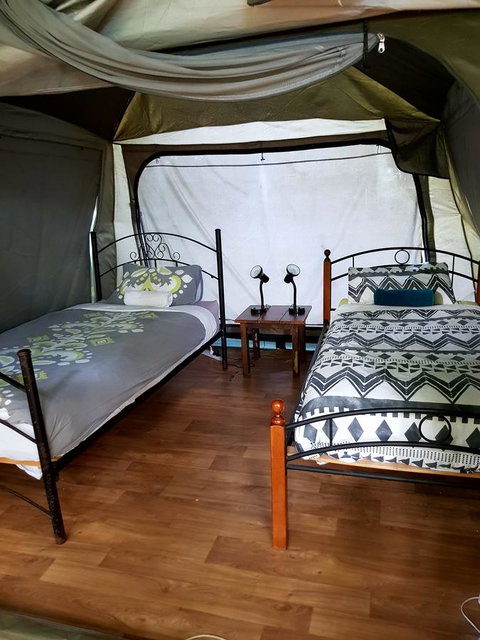 Arcadia Beach Guest House And Car Hire - Sunshine Coast Tourism 42