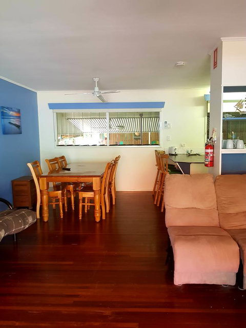 Arcadia Beach Guest House And Car Hire - Sunshine Coast Tourism 24