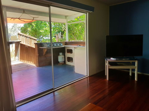 Arcadia Beach Guest House And Car Hire - Sunshine Coast Tourism 19