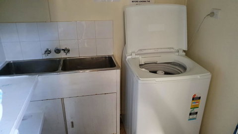 Arcadia Beach Guest House And Car Hire - Sunshine Coast Tourism 15