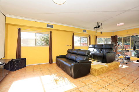 Waterfront At White Patch - Holiday Sunshine Coast 40