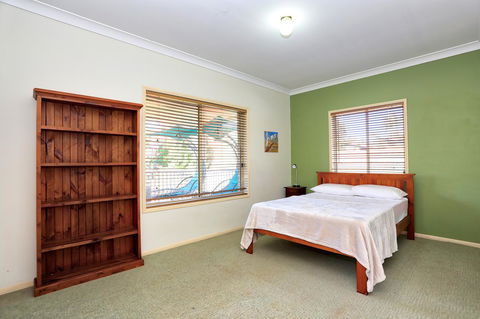 Waterfront At White Patch - Holiday Sunshine Coast 38