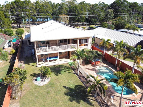 Waterfront At White Patch - Holiday Sunshine Coast 32
