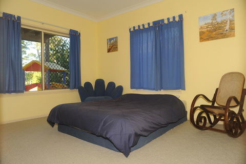 Waterfront At White Patch - Holiday Sunshine Coast 21