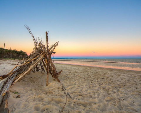 Waterfront At White Patch - Holiday Sunshine Coast 24
