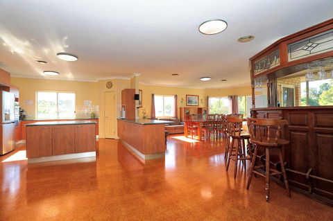 Waterfront At White Patch - Holiday Sunshine Coast 39