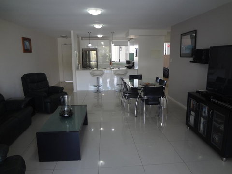 Keith's Sister - Sunshine Coast Tourism 13