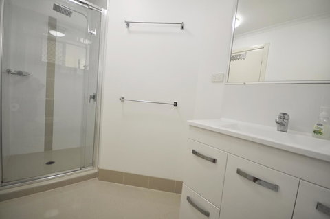 Ocean Wave - Sunshine Coast Tourism 14