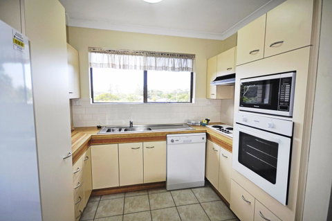 Sands Court On Boyd - Sunshine Coast Tourism 7
