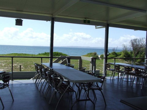 Enjoy The Sea Breezes From The Balcony - Boyd St, Woorim - Sunshine Coast Tourism 1