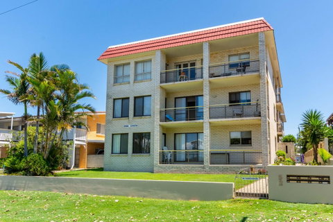 Enjoy The Sea Breezes From The Balcony - Boyd St, Woorim - Sunshine Coast Tourism 0