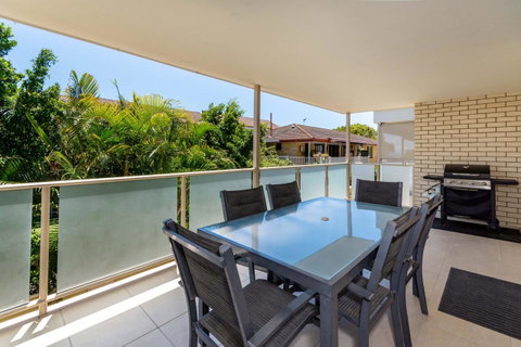 Enjoy The Sea Breezes From The Balcony - Boyd St, Woorim - Sunshine Coast Tourism 4
