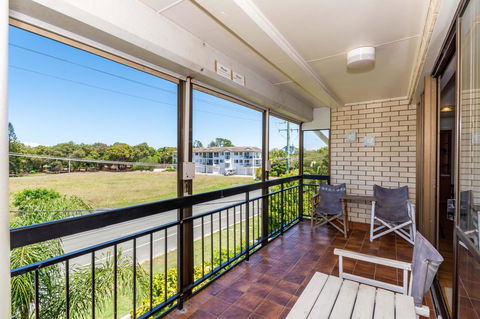 Spacious Unit Overlooking Moreton Bay - Boyd St, Woorim - Sunshine Coast Tourism 0