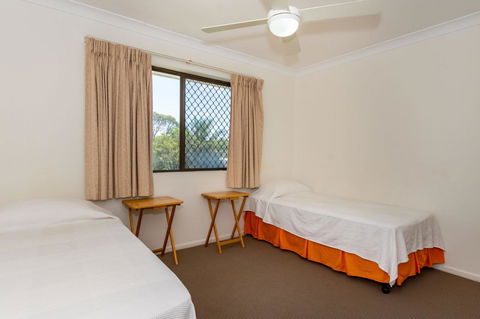 Spacious Unit Overlooking Moreton Bay - Boyd St, Woorim - Sunshine Coast Tourism 2
