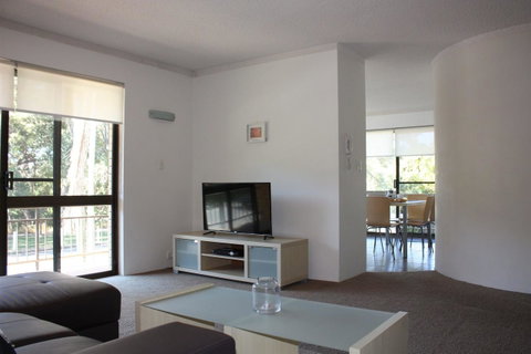 Close To Surf Beach, Surf Club, Hotel And Shops - Boyd St, Woorim - Sunshine Coast Tourism 0
