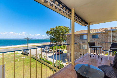 Fantastic Views From This Top Floor Unit! - Holiday Sunshine Coast 14