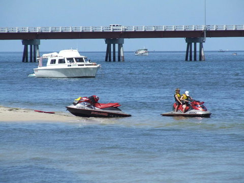 Fantastic Views From This Top Floor Unit! - Holiday Sunshine Coast 11