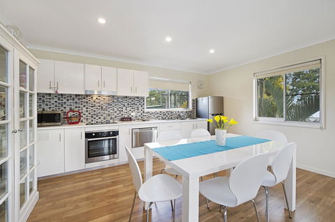 Fishing And Swimming At Your Doorstep - Sylvan Beach Esp, Bellara - Sunshine Coast Tourism 15