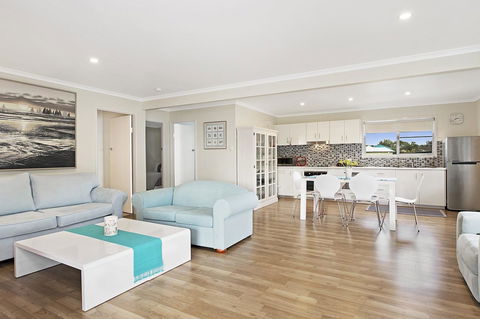Fishing And Swimming At Your Doorstep - Sylvan Beach Esp, Bellara - Sunshine Coast Tourism 6