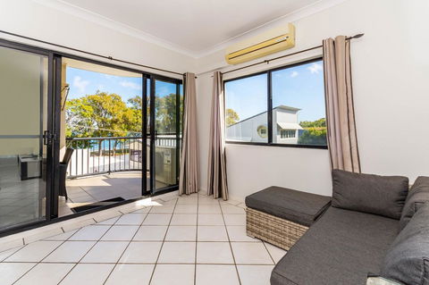 Waterfront Views From Private Rooftop Balcony - Bayview South Esp, Bongaree - Holiday Sunshine Coast 4