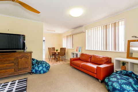 Short Stroll To Surf Beach - North Street, Woorim - Sunshine Coast Tourism 17