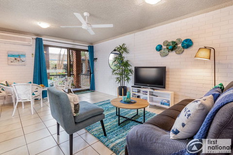 Air Conditioned Unit Stones Throw To The Waterfront. - Holiday Sunshine Coast 10