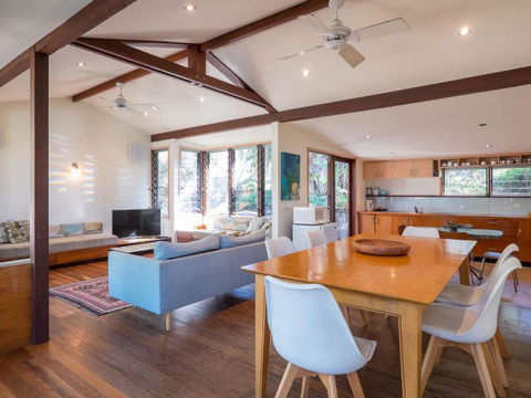 Laguna House - Holiday Sunshine Coast 0