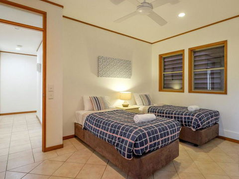 Claytons 1 By Discover Stradbroke - Sunshine Coast Tourism 8