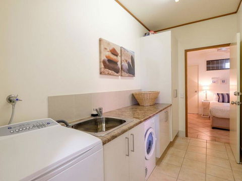 Claytons 1 By Discover Stradbroke - Sunshine Coast Tourism 20