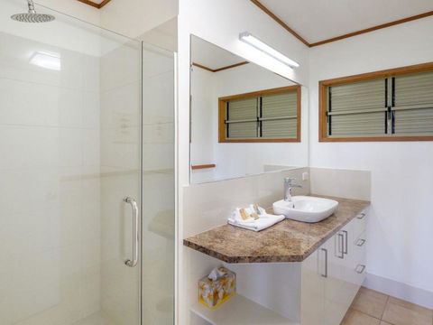 Claytons 1 By Discover Stradbroke - Sunshine Coast Tourism 19