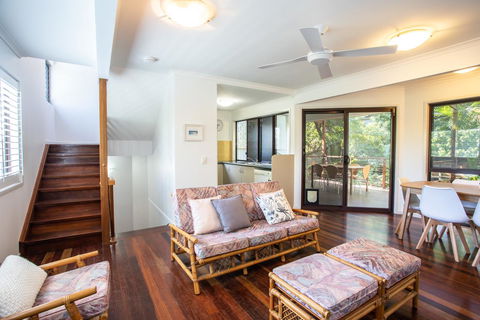 Point Break Beach House - Sunshine Coast Tourism 2