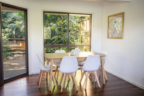 Point Break Beach House - Sunshine Coast Tourism 6