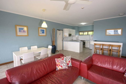 Anchorage On Straddie - Sunshine Coast Tourism 9