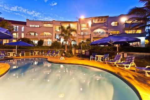 The Islander - Sunshine Coast Tourism 0