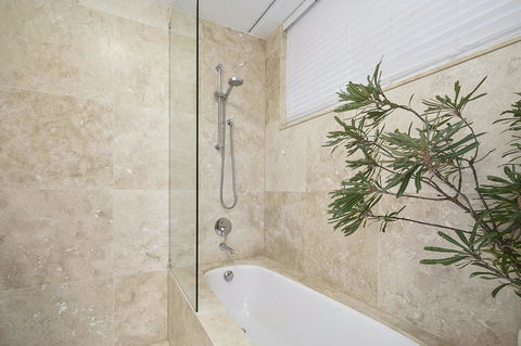 23a At The Islander - Sunshine Coast Tourism 4