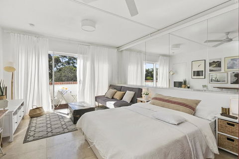 23a At The Islander - Sunshine Coast Tourism 1