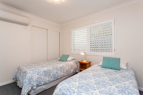 Seychelles Down - Sunshine Coast Tourism 22