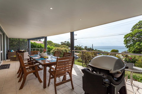 Seychelles Down - Sunshine Coast Tourism 2