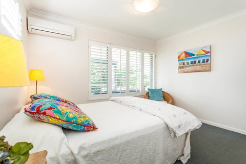 Seychelles Down - Sunshine Coast Tourism 18