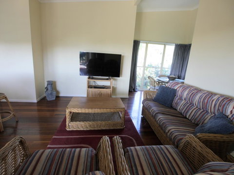 Blue House - Sunshine Coast Tourism 16