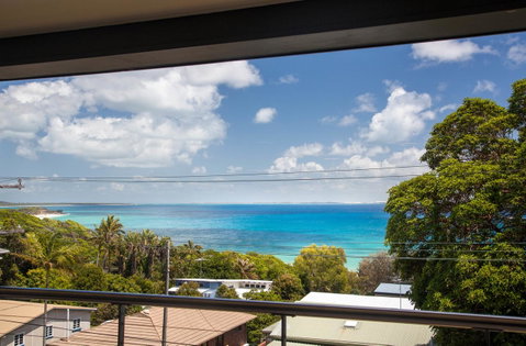 Seychelles Up - Sunshine Coast Tourism 0