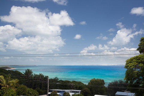 Seychelles Up - Sunshine Coast Tourism 2