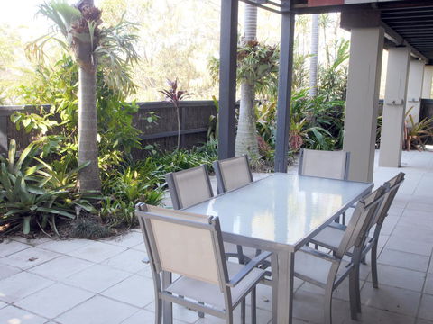 A AAA C-SHACK - Holiday Sunshine Coast 3