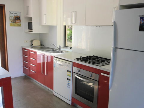 A AAA C-SHACK - Holiday Sunshine Coast 10