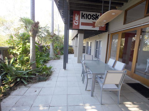 A AAA C-SHACK - Holiday Sunshine Coast 2