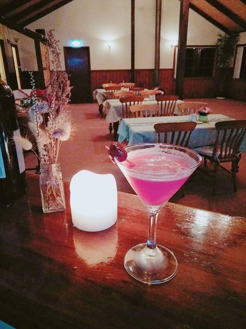 Baudins Accommodation And Restaurant - Holiday Sunshine Coast 7